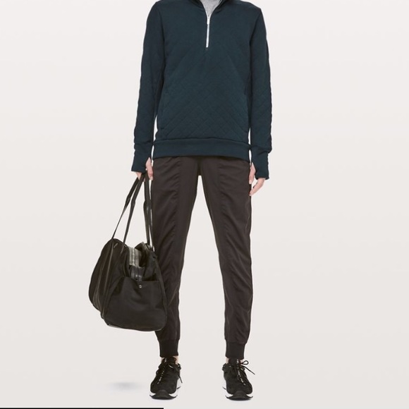 Like new lululemon pullover -6 - Picture 3 of 7